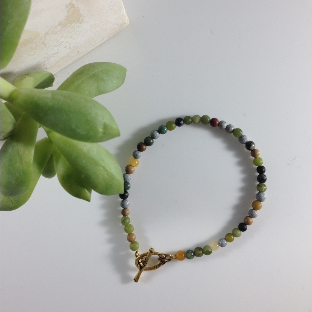 Elegant Multicolor Beaded Bracelet